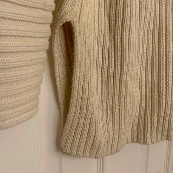 UO Double Bottom Split Hem Oversized Sweater - Picture 3 of 3